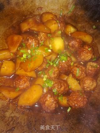 肉丸烧土豆的做法步骤：7