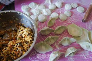 香菇酱白菜黑木耳馅水饺#妈妈的味道#的做法步骤：11