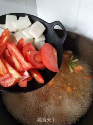 番茄年糕肉片汤的做法步骤：6