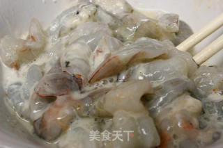 金沙虾球的做法步骤：6
