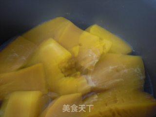 #妈妈的味道#南瓜羹的做法步骤：2