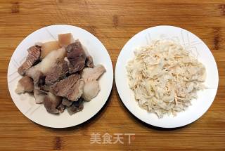 脆笋炖肉的做法步骤：1