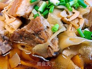 脆笋炖肉的做法步骤：3