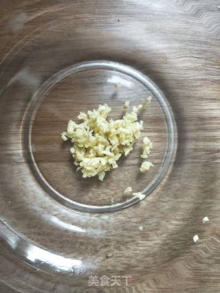 姜汁菠菜的做法步骤：3