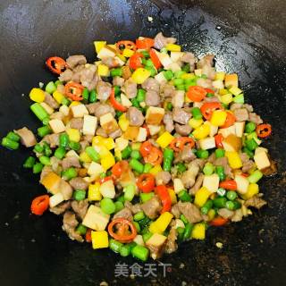 杂蔬炒肉粒的做法步骤：6