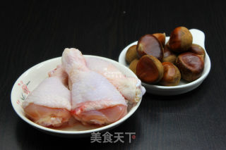 香辣无油栗子焖鸡腿的做法步骤：1