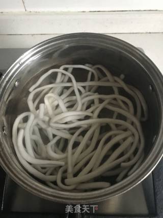 炒土豆粉的做法步骤：2