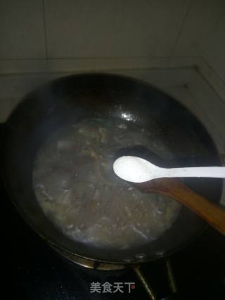 鸡腿菇炖豆腐的做法步骤：11