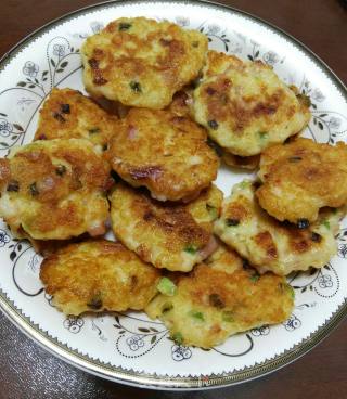 鲜虾饼的做法步骤：3