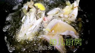 藤椒泡菜汁淋鳜鱼──“鱼儿厨房”私房菜的做法步骤：6