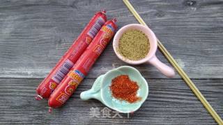 炸香肠的做法步骤：1