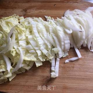 白菜木耳炒鸡蛋的做法步骤：2