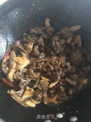 双椒爆鸭的做法步骤：7