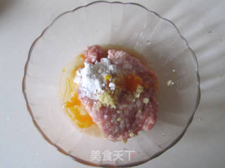 南煎丸子的做法步骤：2