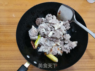 红烧牛肉的做法步骤：6