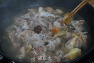 脆肉鲩焖羊肉的做法步骤：7