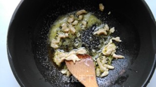 水芹百叶炒肉丝的做法步骤：5