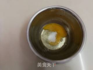 草莓慕斯蛋糕的做法步骤：2