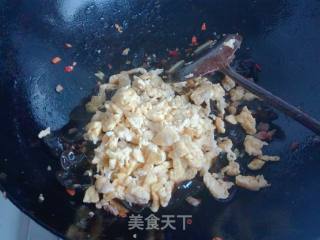 剁椒木耳炒鸡蛋的做法步骤：10