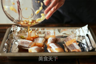 清蒸鳗鱼还需要上桌吗？早就被吃完了的做法步骤：4