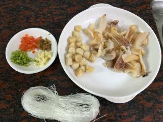 干贝丝蒸小象拔蚌的做法步骤：1