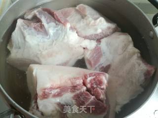 酸菜炖白肉粉条的做法步骤：3