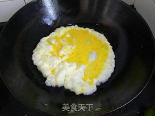 #妈妈的味道#蒜黄炒鸡蛋的做法步骤：3