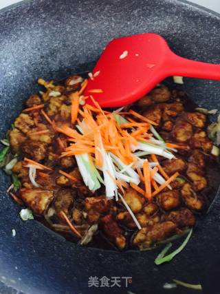 糖醋肉段的做法步骤：7