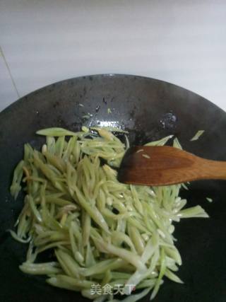 素炒芸豆丝的做法步骤：3