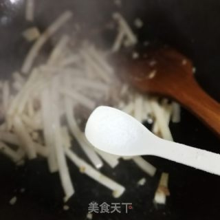 筒蒿菜炒笋丝的做法步骤：11