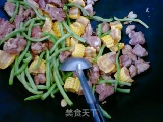 排骨炖豆角的做法步骤：4