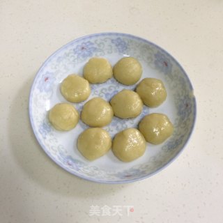 香酥老婆饼的做法步骤：4