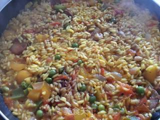 西班牙海鲜饭（Paella）的做法步骤：13