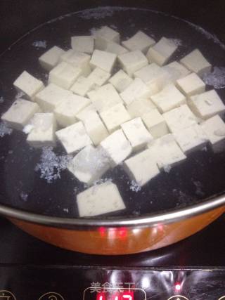糖醋脆豆腐的做法步骤：2