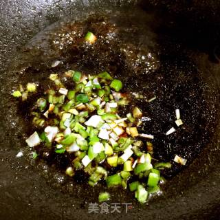 梅菜扣肉的做法步骤：16