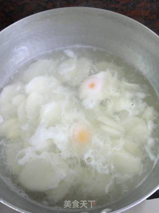 淮山鸡蛋甜汤的做法步骤：5