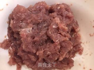 包菜香菇肉饺&玉米胡萝卜肉饺的做法步骤：1