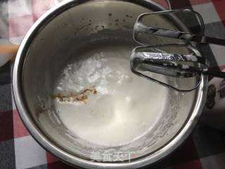 帕夫洛娃蛋糕～Pavlova的做法步骤：3