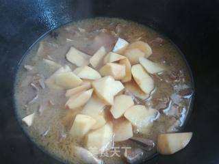 护心肉炖土豆的做法步骤：11