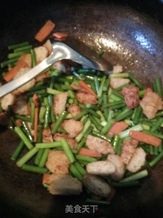 土豆丸子炒蒜苔的做法步骤：10