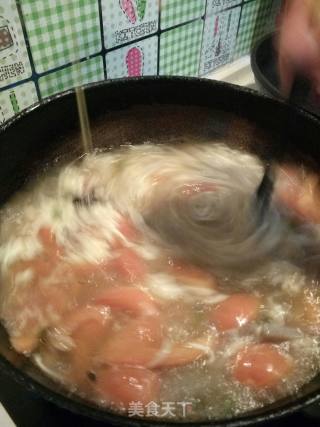 西红柿金针菇粉丝鸡蛋汤的做法步骤：14