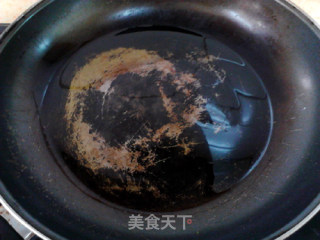 日式沙拉汁烧秋刀鱼的做法步骤：4