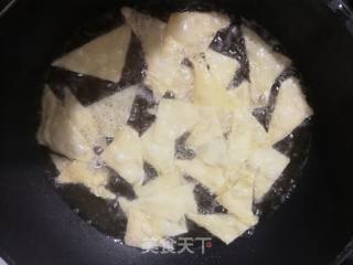 油麦菜烩腐皮的做法步骤：5