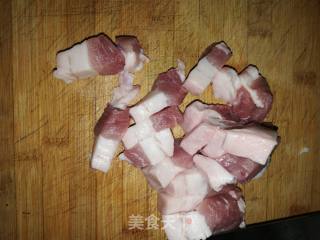 五花肉炖干货的做法步骤：3