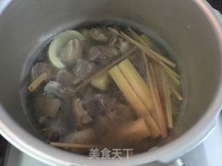 清炖羊肉煲的做法步骤：7