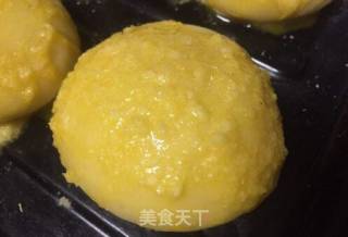 #新年甜蜜蜜#椰香酥皮早餐包的做法步骤：9