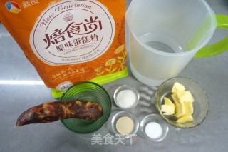 腊肠咸吐司的做法步骤：1