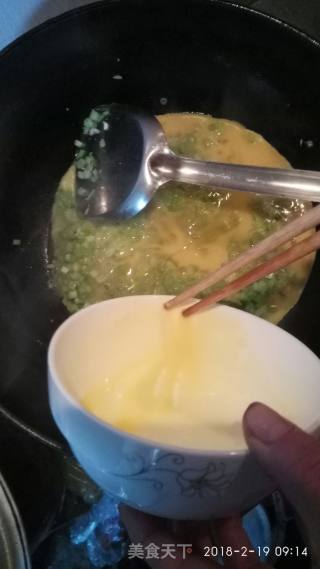 芹菜炒鸡蛋的做法步骤：5