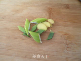 辣炒蛏子的做法步骤：2