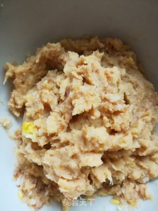 蛋饺的做法步骤：1